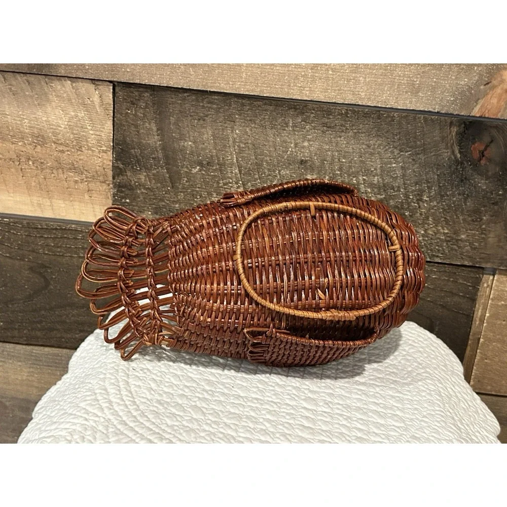 Vtg Woven Wicker Rattan Thanksgiving Turkey Basket Fall Centerpiece Brown Holidy